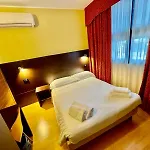 Hotell Guidi 2*