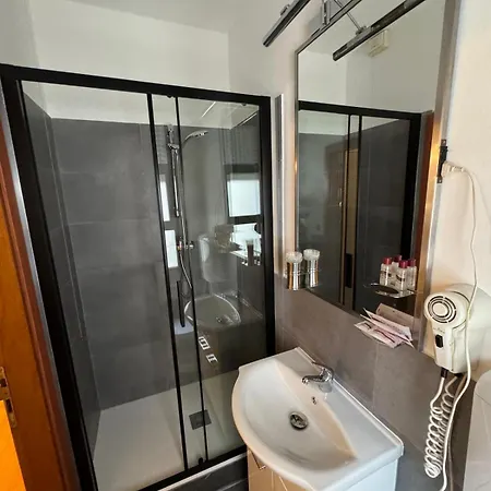 圭迪酒店 2* 梅斯特雷